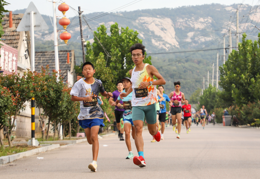 与历史, 山径小路等