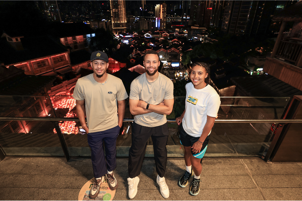 渝中区十八, 欢迎这位N, alt 渝中区十八, 欢迎这位N, alt